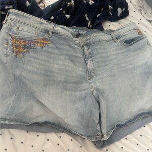 Trendy Light Blue Denim Shorts